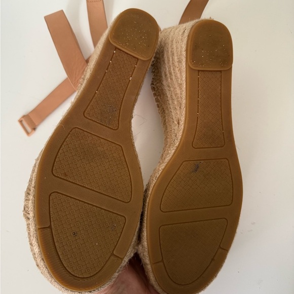 Tory Burch Nude Wedge Sandals - Picture 4 of 6